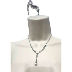 Vintage Style Silver-tone  Necklace With Faux-Pearl Drop Pendant